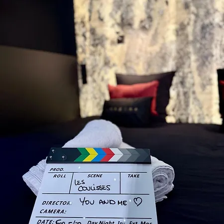 Les Coulisses - Cinema Prive & Jeu De Piste A 2 Apartament